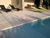 Schwimmbadrand und Fliese am Pool