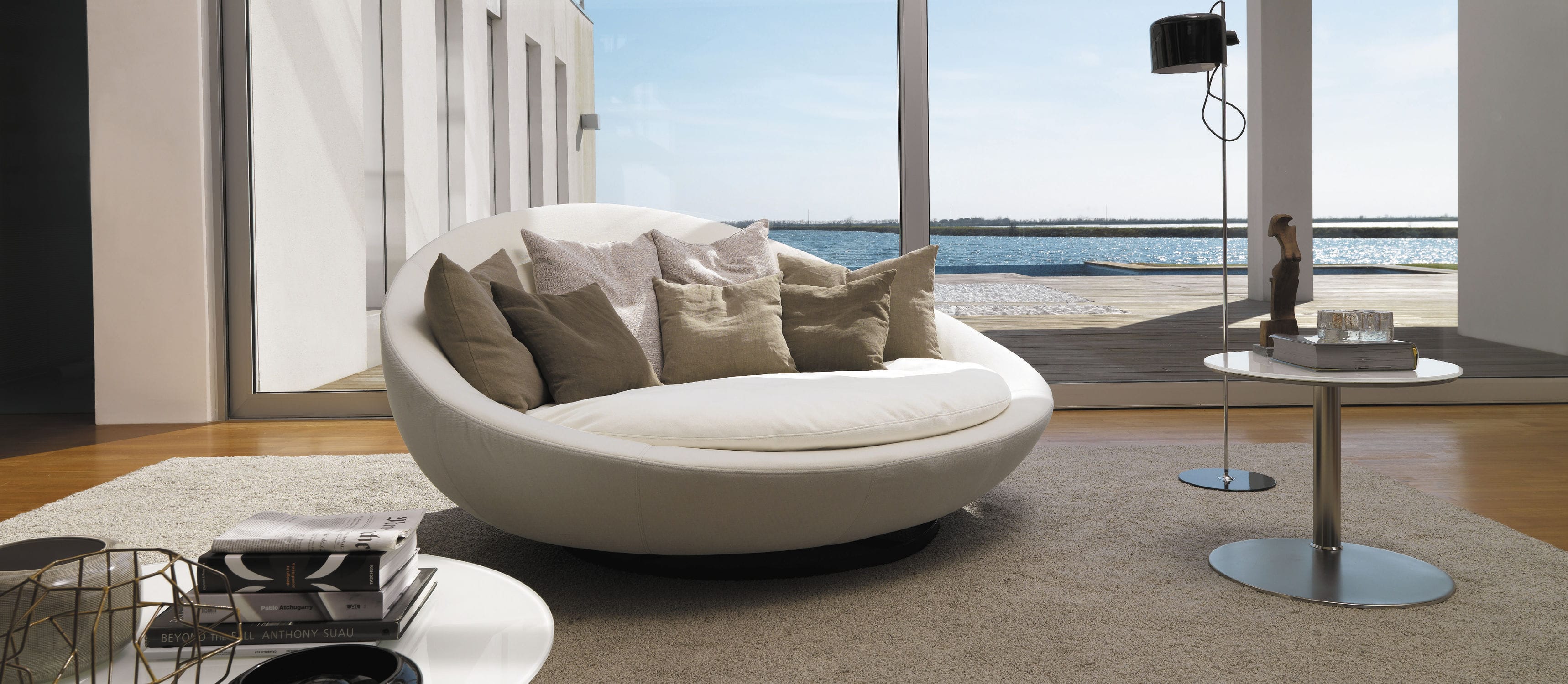 Rundsofa / modern / leder / gewebe lacoon island by jai jalan ... Rundes bett