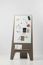 Magnettafel / selbsttragend / Stahl