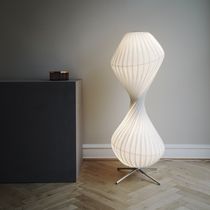 Stehleuchte / modern / Papier / Innenraum