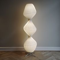 Stehleuchte / modern / Papier / Innenraum