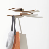 Designer-Wandgarderobe WING by Lievore Altherr Molina Arper