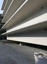 Fertig-Streifenfundament aus Stahlbeton MEGA-TEE&reg; DOUBLE TEES High Concrete