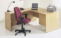Klassischer B&uuml;ro-Eckschreibtisch SIERRA SI 42 Office Furniture Group