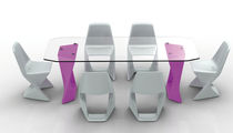 Minimalistischer Design Tisch (Glasplatte) ISO vby Cedric Ragot Qui est Paul