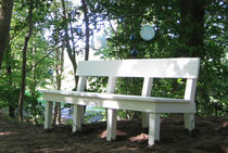 Moderne Gartenbank aus recyceltem Plastik EXTRA ORDINARILY Ineke Hans