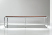 Unterrichtstisch f&uuml;r &ouml;ffentliche Einrichtungen EDGE by PearsonLloyd BERNHARD design