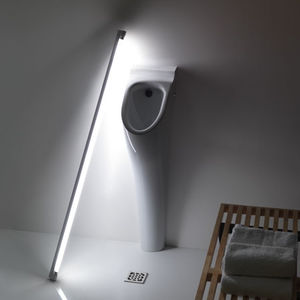 bodenstehendes Urinal / Keramik