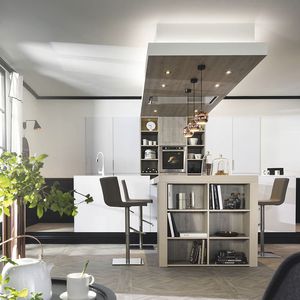 moderne Küche / Holzfurnier / aus Eiche / lackiertes Holz