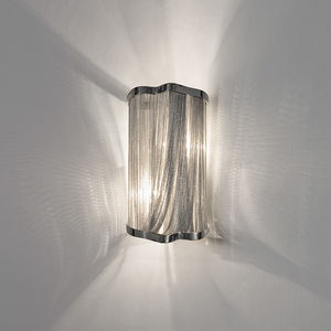 moderne Wandleuchte / Metall / LED / Halogen