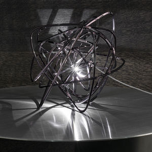 Tischlampe / originelles Design / Metall / LED