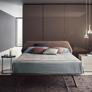 Doppelbett / modern / Polster / Kopfteil
