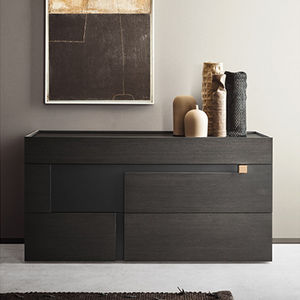 moderne Kommode / lackiertes Holz / braun / grau