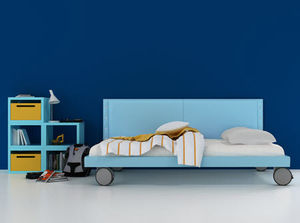einfaches Bett / modern / für Kinder / für Jungen