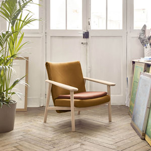 Sessel / skandinavischer Stil / Stoff / aus Eiche / aus Nussbaum