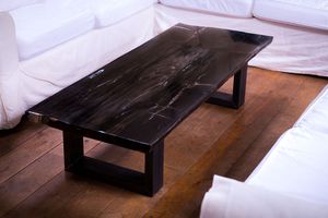 moderner Couchtisch / versteinertes Holz / rechteckig / Innenraum