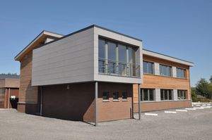 Fertigbau-Gebäude / Holz / für Büro / modern