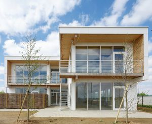 Fertigbau-Gebäude / für Büro / Holz / aus Holz
