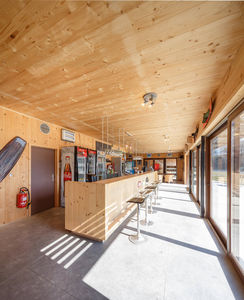 Fertigbau-Gebäude / für öffentliche Einrichtungen / Holz / modern