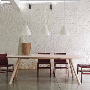moderner Esstisch / aus Esche / aus MDF / rechteckig