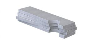 Betonbaumschutz / mit integrierter öffentlicher Bank