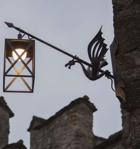 klassische Wandleuchte / Außenbereich / Schmiedeeisen / LED