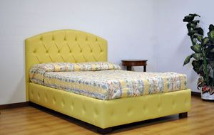 Doppelbett / einfach / Chesterfield / Kopfteil