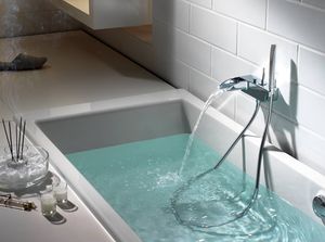 Mischbatterie für Duschen / für Badewanne / Wandmontage / aus Chrom