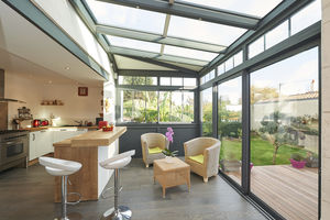 Aluminium-Veranda / Ganzglas / für Pool / integrierten Rollläden