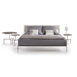 Standardbett / doppelt / modern / Stoffbezug
