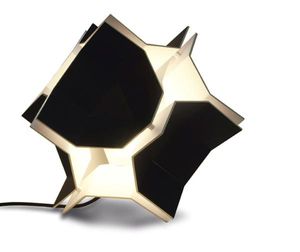 Tischlampe / originelles Design / für Innenbereich / aus Metall