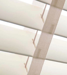 Jalousie-Rollos / Holz / mit Kettenauslösung / Verdunkelung