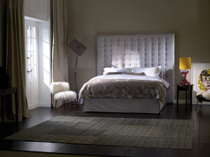 Standardbett / doppelt / modern / Stoff