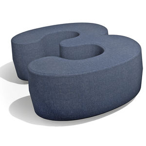Sitzpuff / originelles Design / Stoffbezug / für öffentliche Einrichtungen / für Hotels