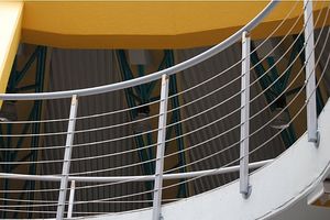 Stahlgeländer / Kabel / Innenraum / für Treppen