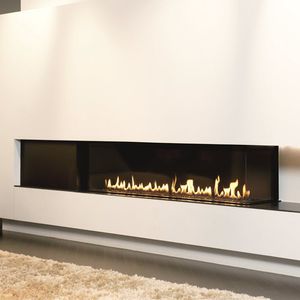 Gas-Kamin / modern / Geschlossene Feuerstelle / einbaufähig