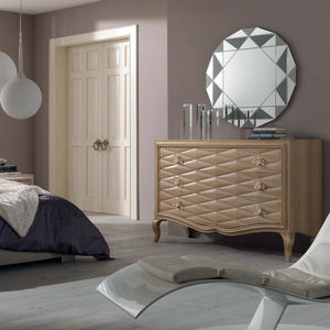 klassische Kommode / Holz / beige