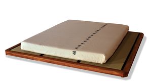 Tatami-Bett / doppelt / modern / Holz