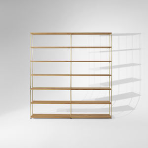 modernes Regal / aus Eiche / lackiertes MDF / pulverbeschichteter Stahl