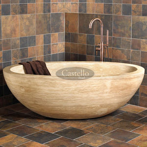 freistehende Badewanne / oval / aus Naturstein