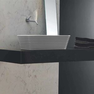 Aufsatzwaschbecken / rechteckig / Keramik / modern