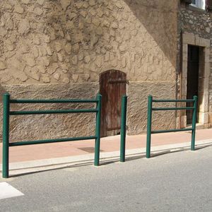 Schutzabsperrung / feststehend / aus verzinktem Stahl / Metallgewebe