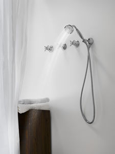 Mischbatterie für Duschen / Wandmontage / aus Edelstahl / für Badezimmer
