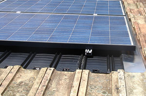 Montagesystem für Schrägdach / eingebaut / für Photovoltaikanwendung