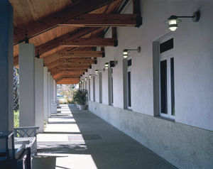 moderne Wandleuchte / für Außenbereich / Glas / Aluminium