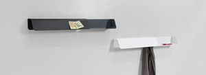 wandmontiertes Regal / modern / aus lackiertem Stahl / für Büro