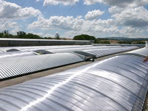 Polycarbonatdachplatte / gebogen