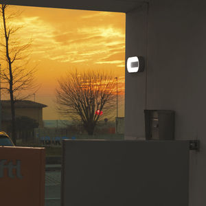 moderne Wandleuchte / Außenbereich / aus Polycarbonat / LED