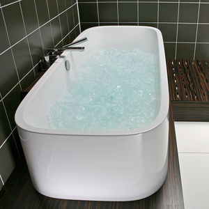 freistehende Badewanne / aus Acryl