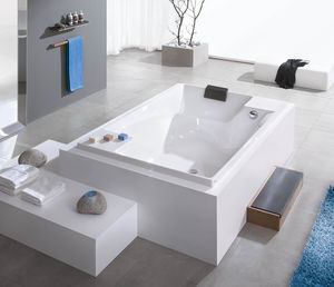 Einbau-Badewanne / aus Acryl / doppelt / tief